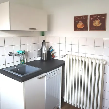 Neues, Ruhiges Nordic In Duesseldorf-nord דיסלדורף