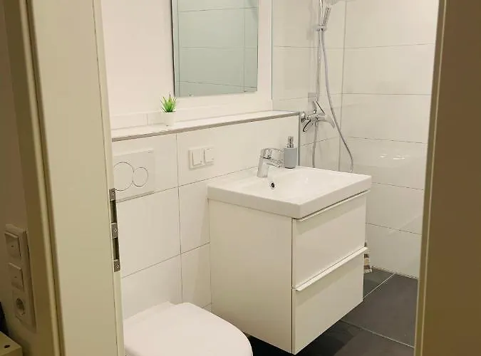 Neues, Ruhiges Nordic In Düsseldorf-nord Apartamento